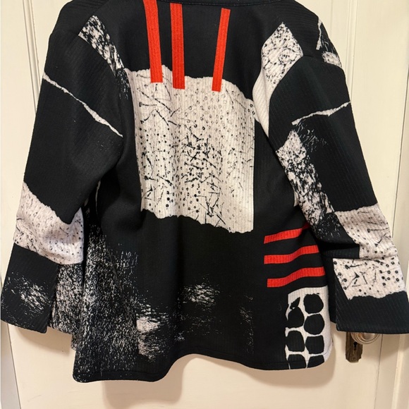 Damee Collage Black and White Jacket - Picture 3 of 7